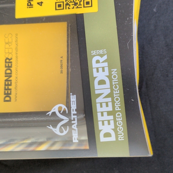 Otterbox Defender Series Realtree Rugged Protection Case iPhone 4 & 4s - Picture 3 of 6